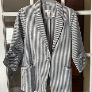 Renuar Seersucker Gray and White Striped Blazer